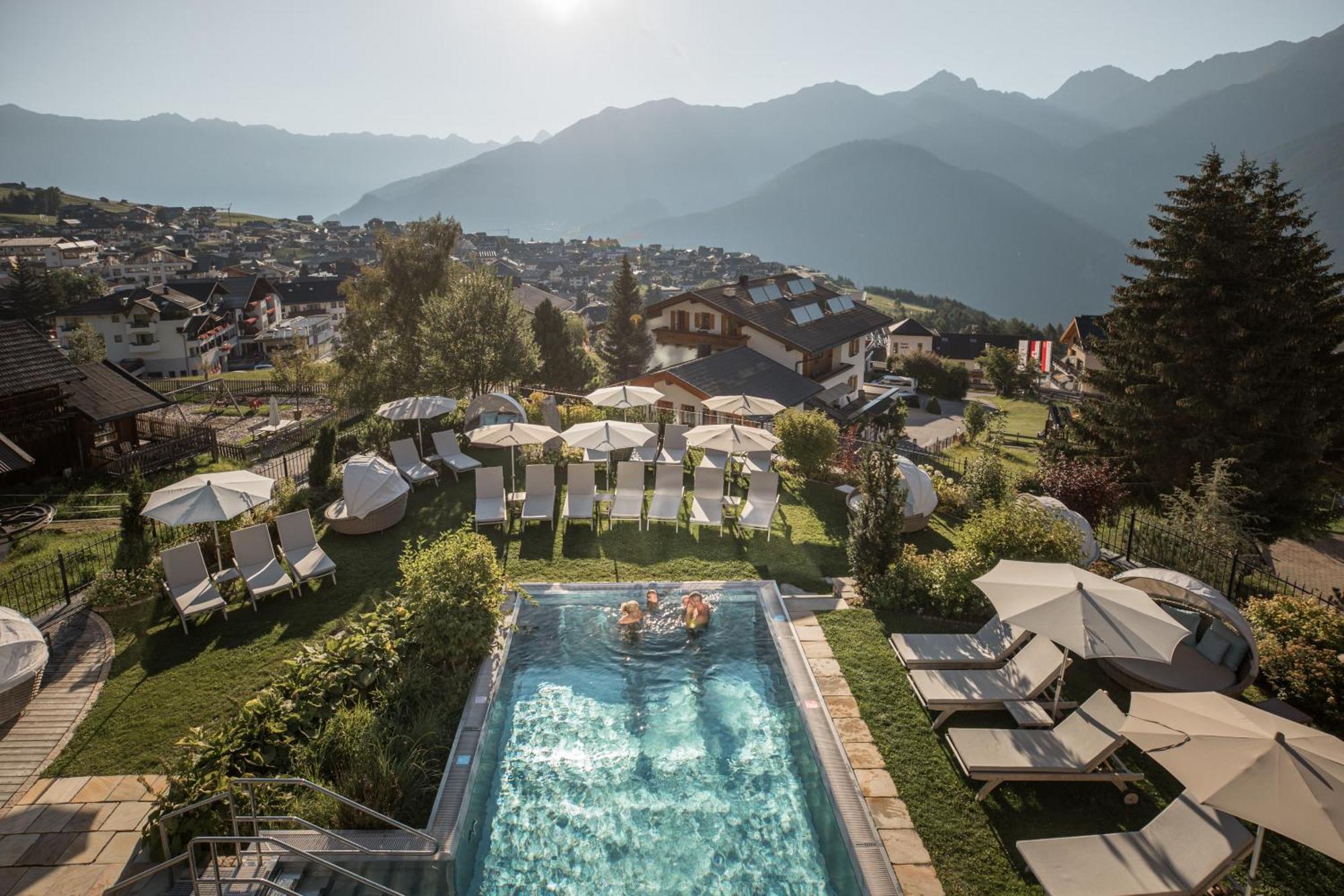 Schlosshotel Fiss Exterior foto